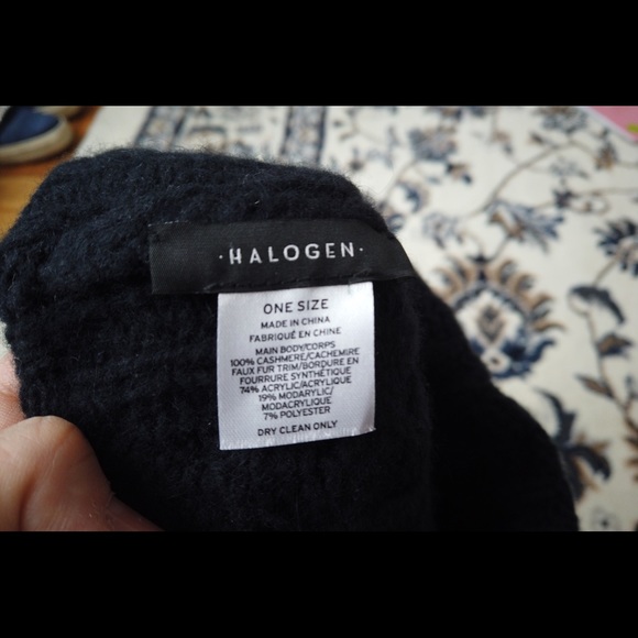 Cashmere hats - Picture 2 of 2